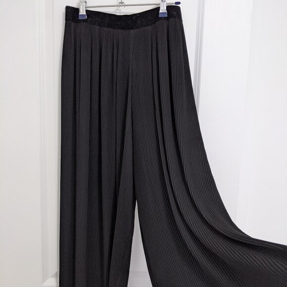 Zara Black Pleated Pants - Picture 1 of 4